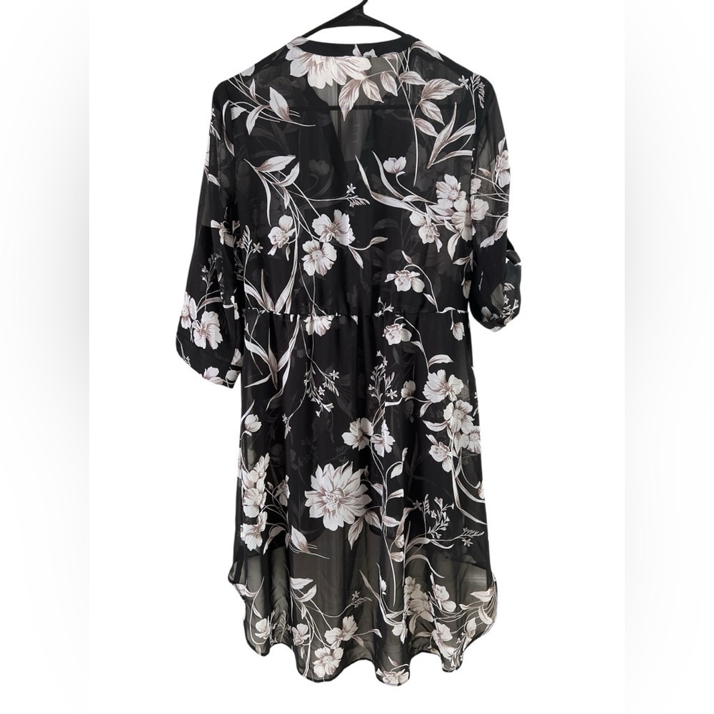 Maurice’s black floral button down high low tunic blouse - Picture 6 of 6